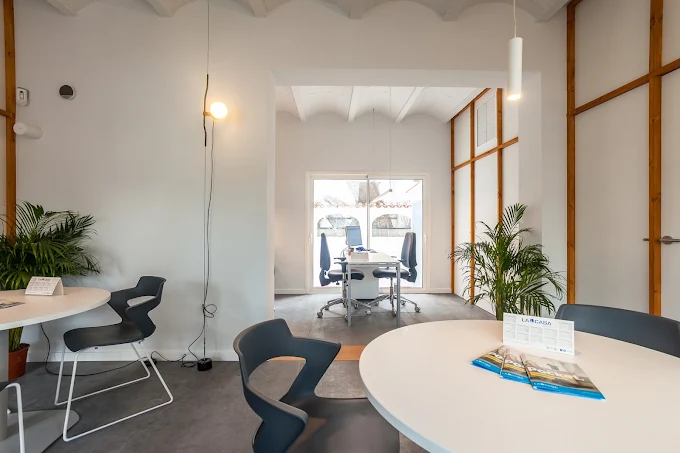 oficina castelldefels playa 13